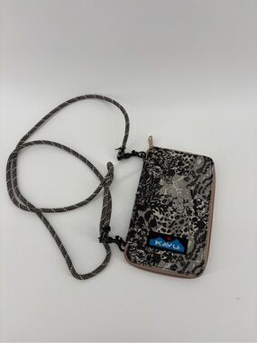 KAVU Go Time Crossbody Bi-Fold Wallet, Abstract Leopard/Floral Pattern‎ Canvas